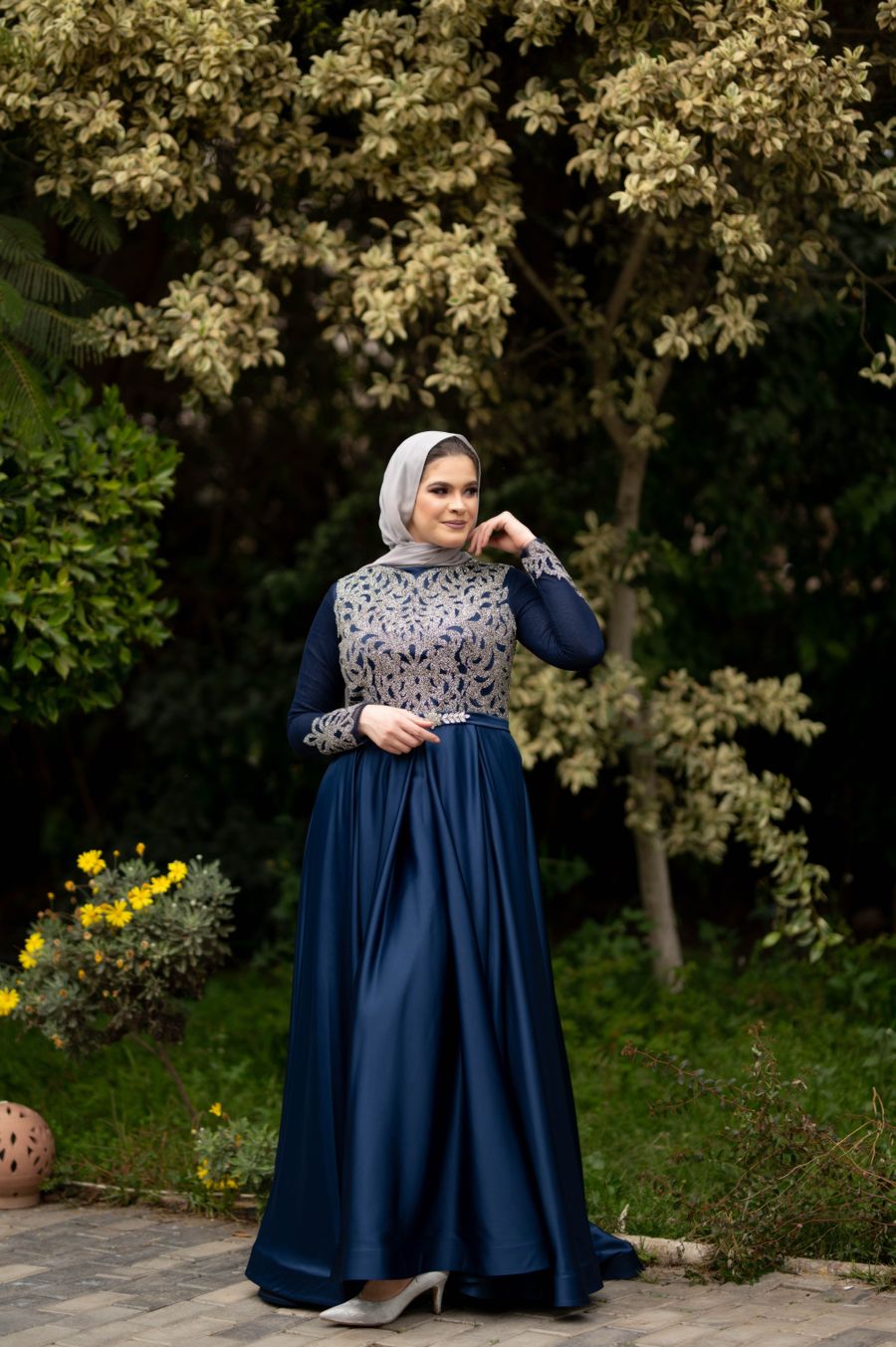 Rochie de gală bleumarin cu broderie