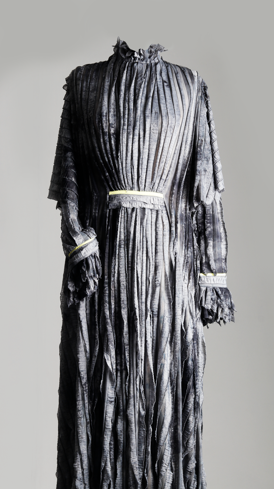 Rochie cu mânecă lungă
