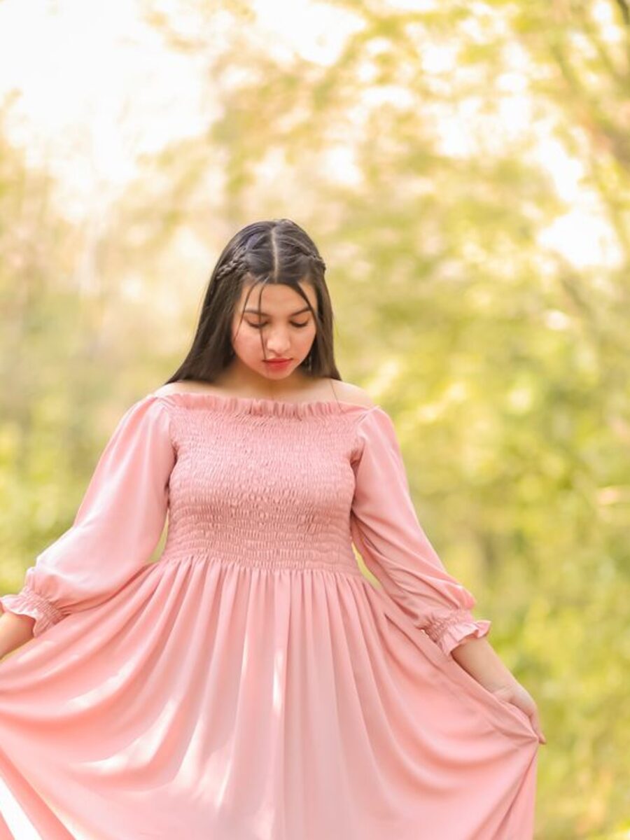 Rochie maxi roz vaporoasă – imaginea 2